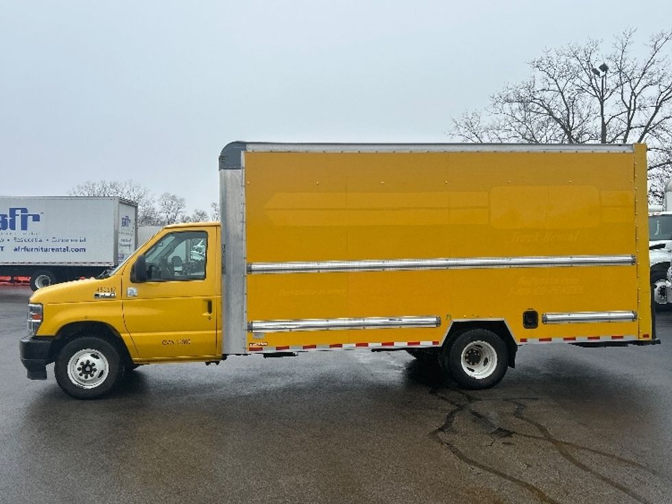 Light Duty Box Truck-Light and Medium Duty Trucks-Ford-2022-E350-Chicago (Melrose Park)-IL-98,116\n\t\tmiles-$ 30,000 - Image 4