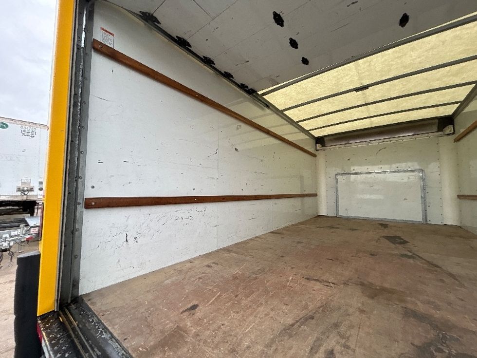 Light Duty Box Truck-Light and Medium Duty Trucks-Ford-2022-E350-Chicago (Melrose Park)-IL-98,581\n\t\tmiles-$ 28,500 - Image 11