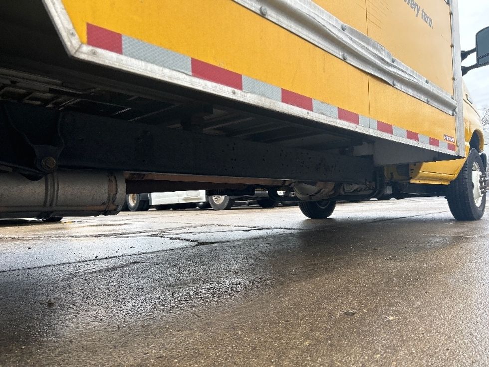 Light Duty Box Truck-Light and Medium Duty Trucks-Ford-2022-E350-Chicago (Melrose Park)-IL-98,581\n\t\tmiles-$ 28,500 - Image 14