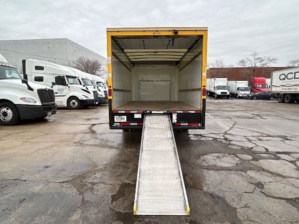 Light Duty Box Truck-Light and Medium Duty Trucks-Ford-2022-E350-Chicago (Melrose Park)-IL-98,581\n\t\tmiles-$ 28,500 - Image 9