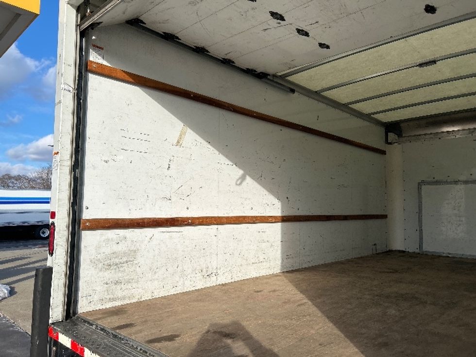 Light Duty Box Truck-Light and Medium Duty Trucks-Ford-2022-E350-Chicopee-MA-103,192\n\t\tmiles-$ 28,500 - Image 10