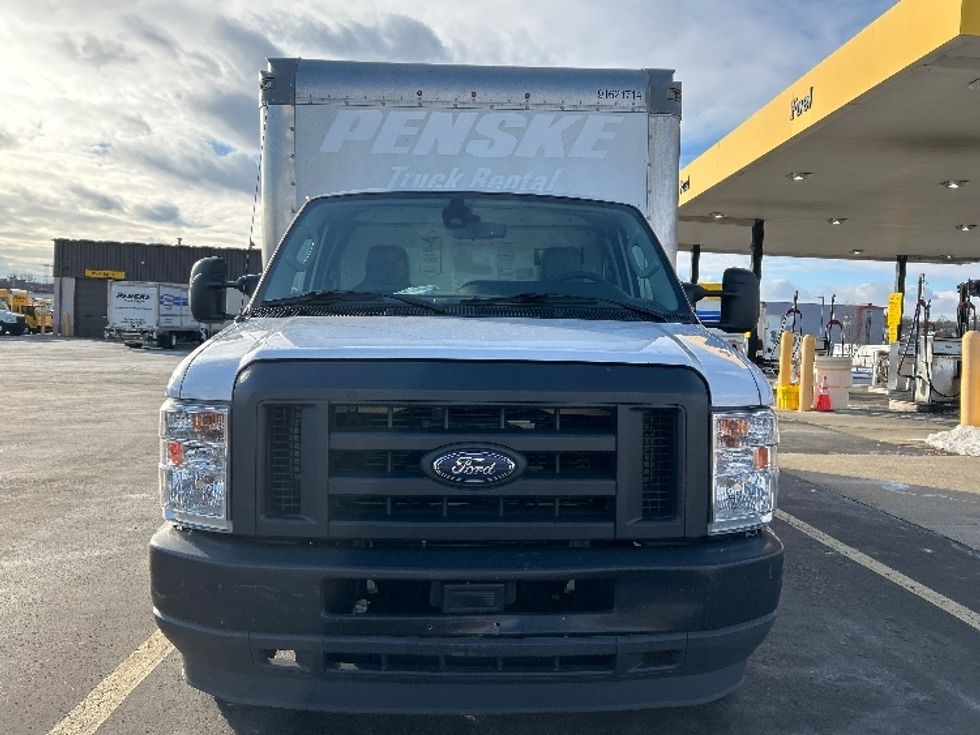 Light Duty Box Truck-Light and Medium Duty Trucks-Ford-2022-E350-Chicopee-MA-103,192\n\t\tmiles-$ 28,500 - Image 2