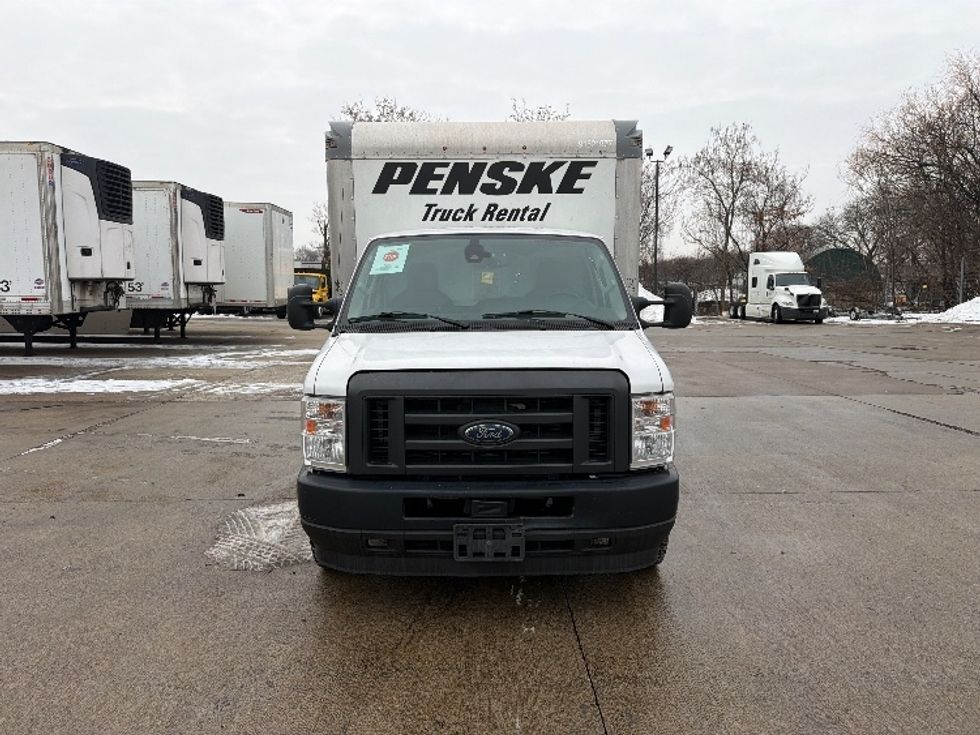 Light Duty Box Truck-Light and Medium Duty Trucks-Ford-2022-E350-Chicopee-MA-103,790\n\t\tmiles-$ 28,500 - Image 1