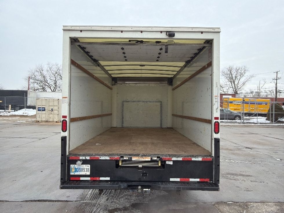 Light Duty Box Truck-Light and Medium Duty Trucks-Ford-2022-E350-Chicopee-MA-103,790\n\t\tmiles-$ 28,500 - Image 7