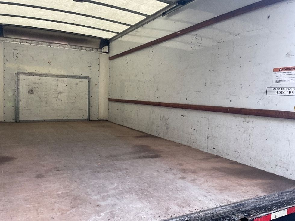 Light Duty Box Truck-Light and Medium Duty Trucks-Ford-2022-E350-Chicopee-MA-80,957\n\t\tmiles-$ 34,000 - Image 12