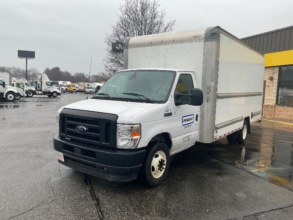 Light Duty Box Truck-Light and Medium Duty Trucks-Ford-2022-E350-Chicopee-MA-80,957\n\t\tmiles-$ 34,000 - Image 3