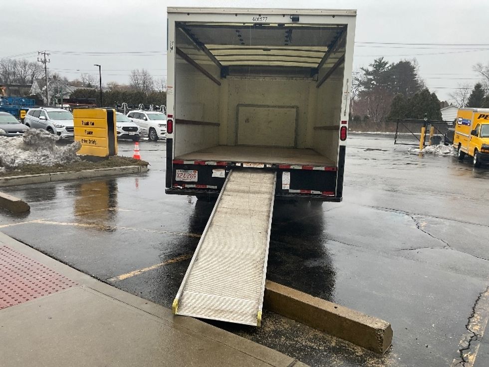 Light Duty Box Truck-Light and Medium Duty Trucks-Ford-2022-E350-Chicopee-MA-80,957\n\t\tmiles-$ 34,000 - Image 9