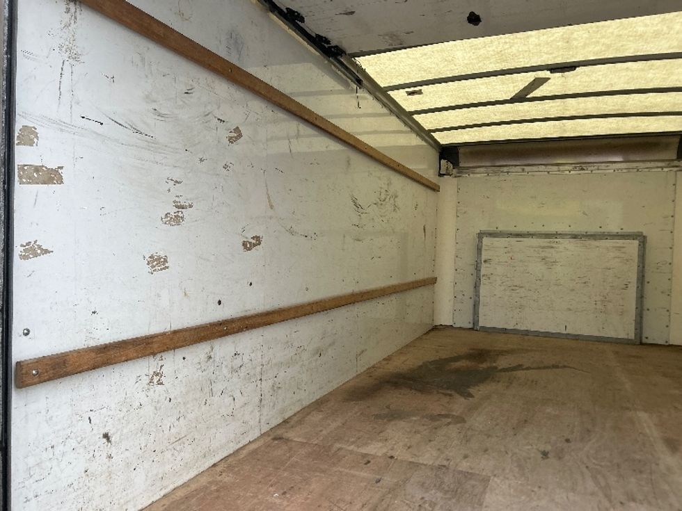 Light Duty Box Truck-Light and Medium Duty Trucks-Ford-2022-E350-Chicopee-MA-87,467\n\t\tmiles-$ 27,750 - Image 11