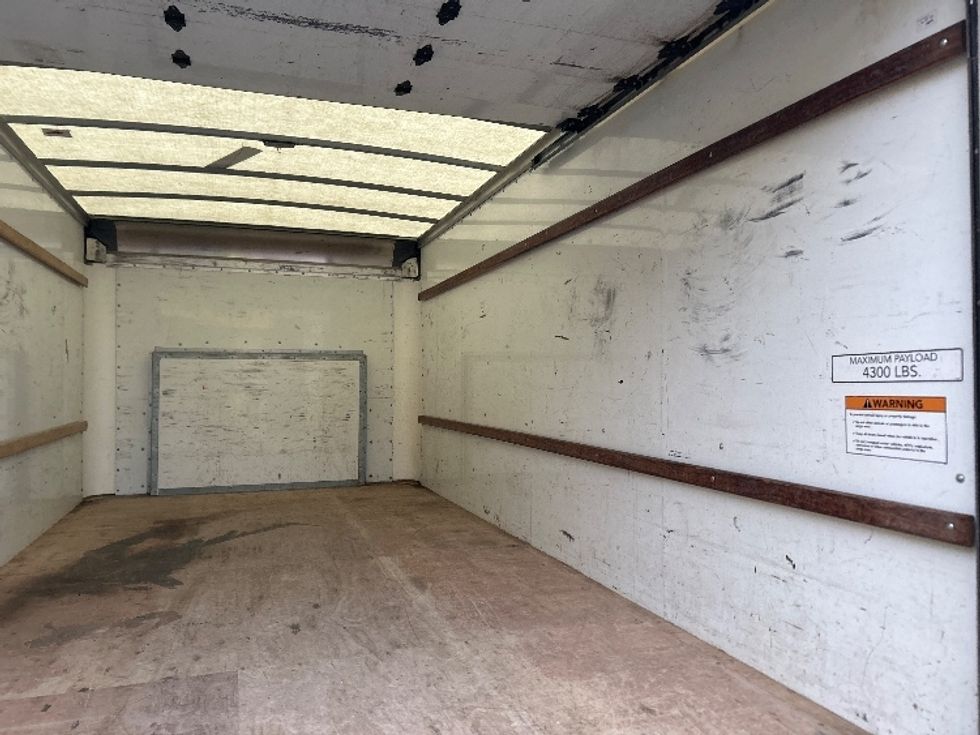 Light Duty Box Truck-Light and Medium Duty Trucks-Ford-2022-E350-Chicopee-MA-87,467\n\t\tmiles-$ 27,750 - Image 12
