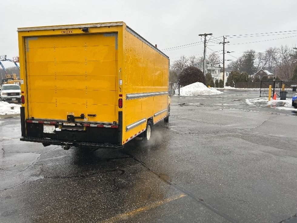 Light Duty Box Truck-Light and Medium Duty Trucks-Ford-2022-E350-Chicopee-MA-87,467\n\t\tmiles-$ 27,750 - Image 13