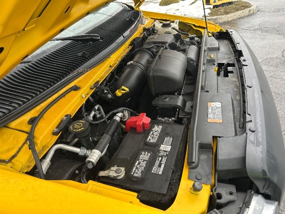 Light Duty Box Truck-Light and Medium Duty Trucks-Ford-2022-E350-Chicopee-MA-87,467\n\t\tmiles-$ 27,750 - Image 23