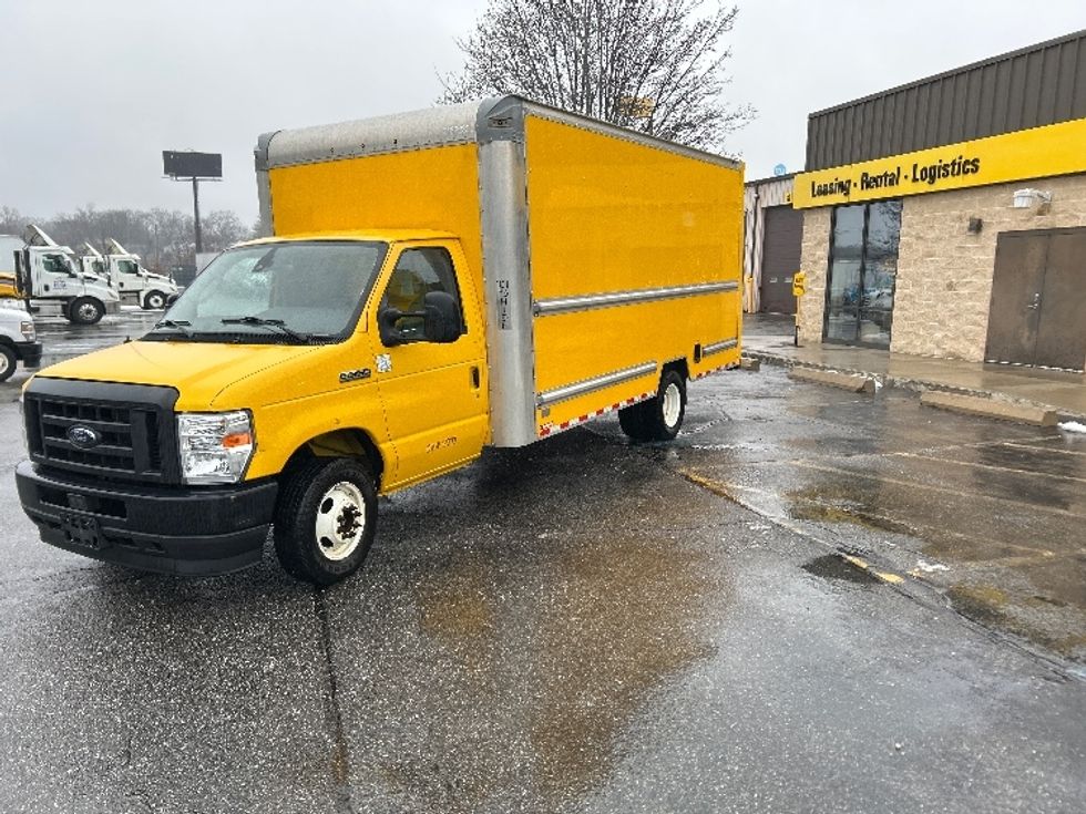 Light Duty Box Truck-Light and Medium Duty Trucks-Ford-2022-E350-Chicopee-MA-87,467\n\t\tmiles-$ 27,750 - Image 3