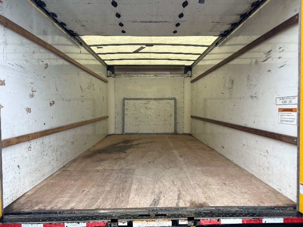 Light Duty Box Truck-Light and Medium Duty Trucks-Ford-2022-E350-Chicopee-MA-87,467\n\t\tmiles-$ 27,750 - Image 8