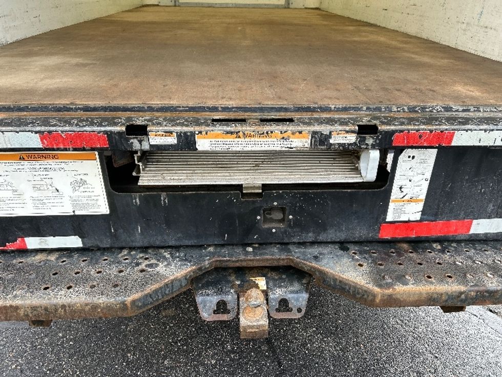 Light Duty Box Truck-Light and Medium Duty Trucks-Ford-2022-E350-Chicopee-MA-87,740\n\t\tmiles-$ 27,750 - Image 10