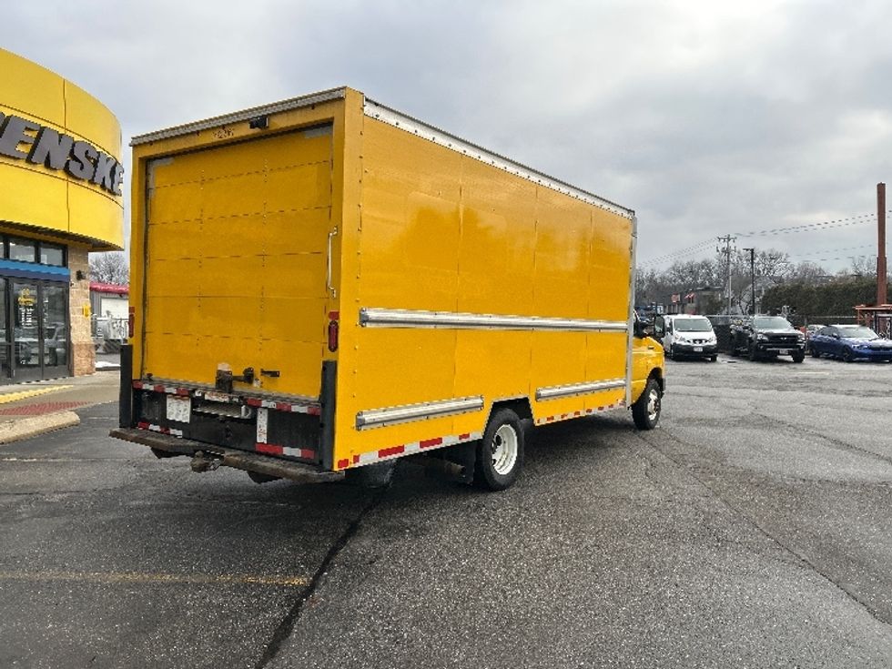Light Duty Box Truck-Light and Medium Duty Trucks-Ford-2022-E350-Chicopee-MA-87,740\n\t\tmiles-$ 27,750 - Image 13
