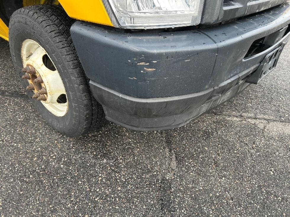 Light Duty Box Truck-Light and Medium Duty Trucks-Ford-2022-E350-Chicopee-MA-87,740\n\t\tmiles-$ 27,750 - Image 26