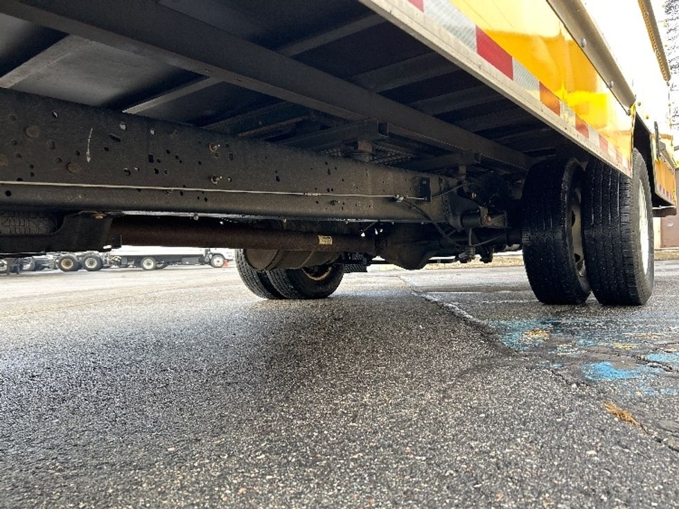 Light Duty Box Truck-Light and Medium Duty Trucks-Ford-2022-E350-Chicopee-MA-87,740\n\t\tmiles-$ 27,750 - Image 5