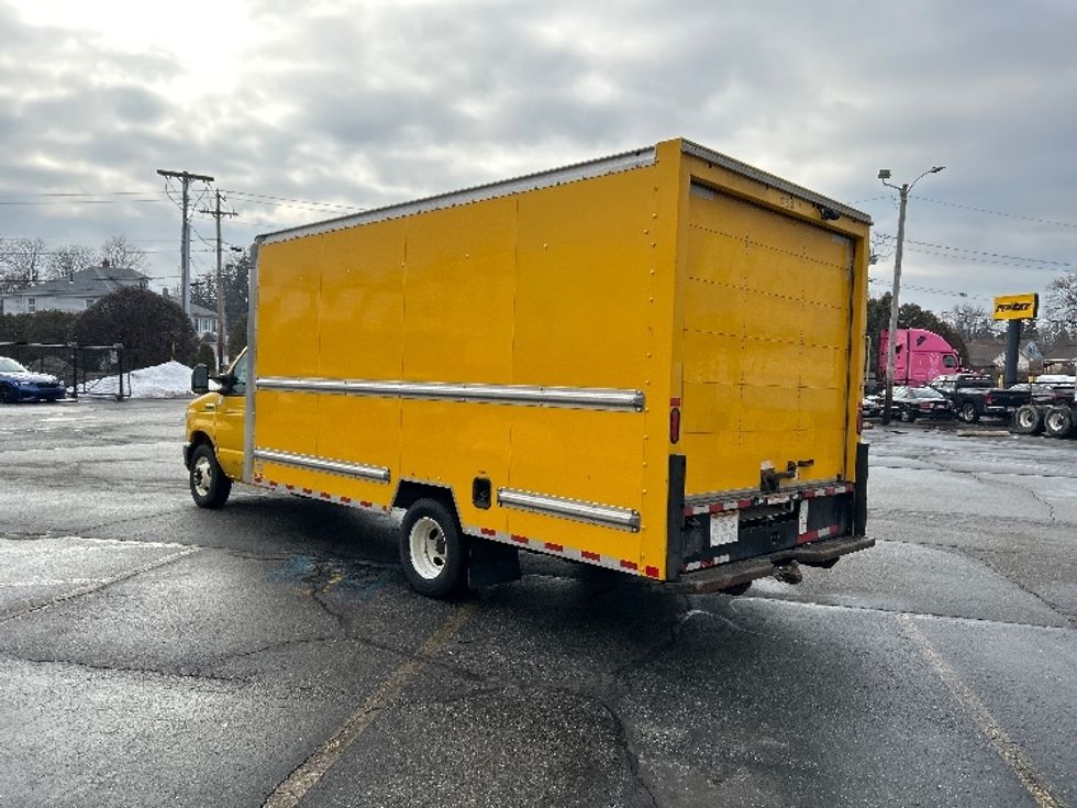Light Duty Box Truck-Light and Medium Duty Trucks-Ford-2022-E350-Chicopee-MA-87,740\n\t\tmiles-$ 27,750 - Image 6