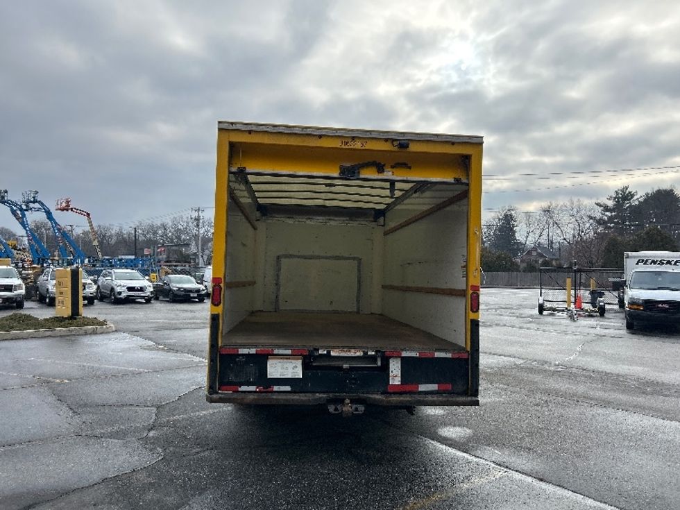Light Duty Box Truck-Light and Medium Duty Trucks-Ford-2022-E350-Chicopee-MA-87,740\n\t\tmiles-$ 27,750 - Image 8