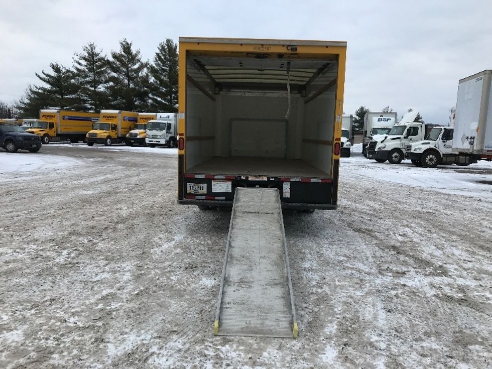 Light Duty Box Truck-Light and Medium Duty Trucks-Ford-2022-E350-Chicopee-MA-87,740\n\t\tmiles-$ 27,750 - Image 9