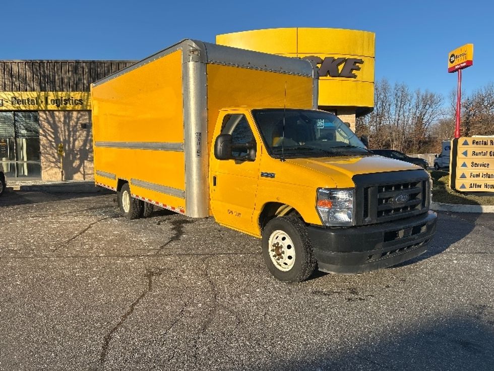 Light Duty Box Truck-Light and Medium Duty Trucks-Ford-2022-E350-Chicopee-MA-91,353\n\t\tmiles-$ 27,250 - Image 1