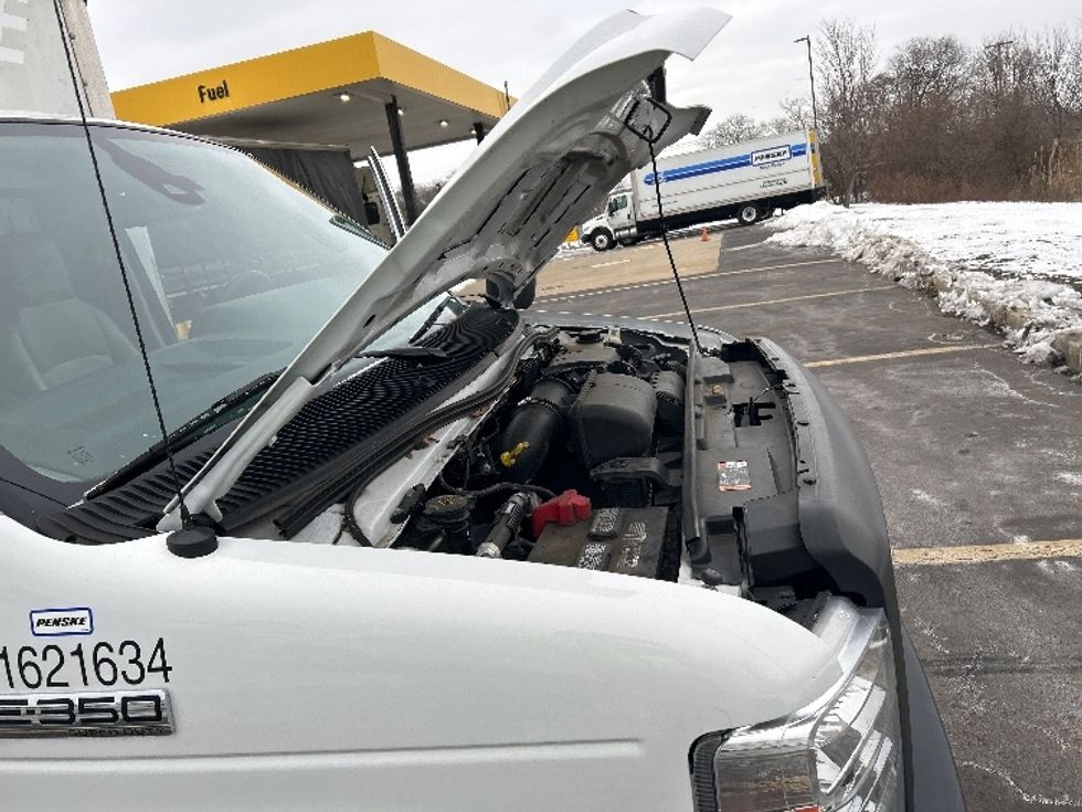 Light Duty Box Truck-Light and Medium Duty Trucks-Ford-2022-E350-Chicopee-MA-92,445\n\t\tmiles-$ 30,000 - Image 21