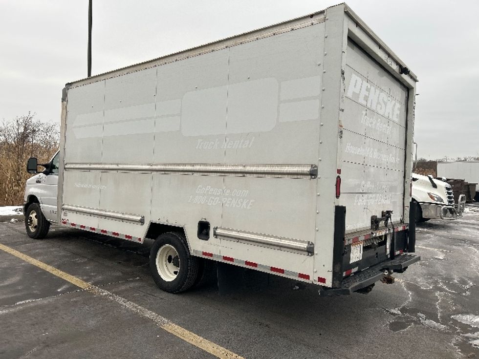 Light Duty Box Truck-Light and Medium Duty Trucks-Ford-2022-E350-Chicopee-MA-92,445\n\t\tmiles-$ 30,000 - Image 6
