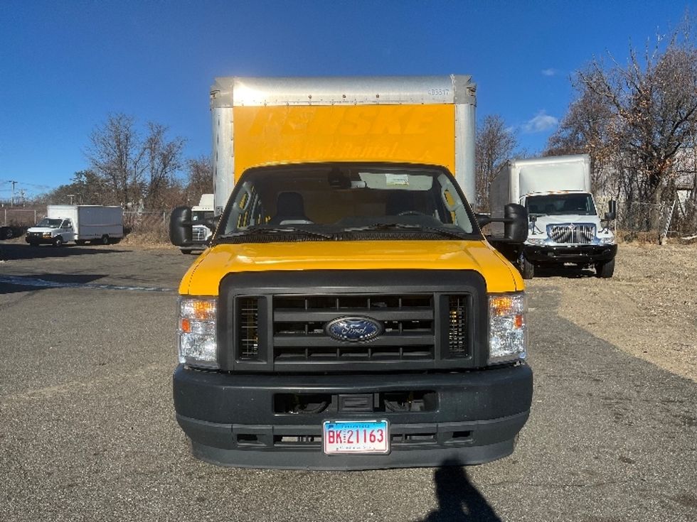 Light Duty Box Truck-Light and Medium Duty Trucks-Ford-2022-E350-Chicopee-MA-93,541\n\t\tmiles-$ 27,000 - Image 2