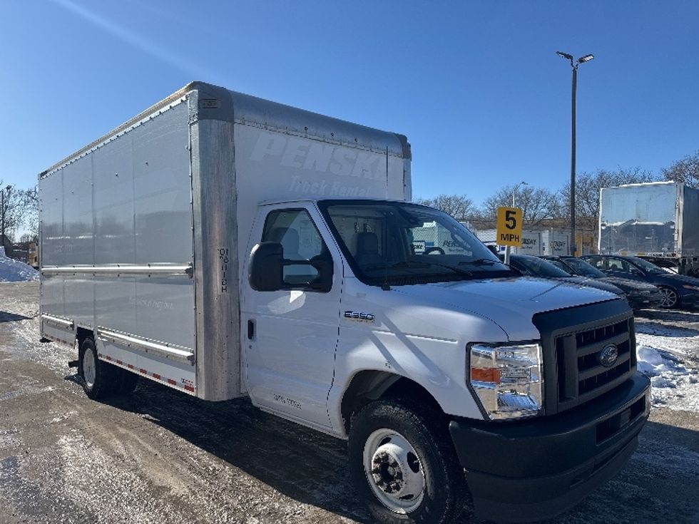 Light Duty Box Truck-Light and Medium Duty Trucks-Ford-2022-E350-Chicopee-MA-94,097\n\t\tmiles-$ 29,750 - Image 1