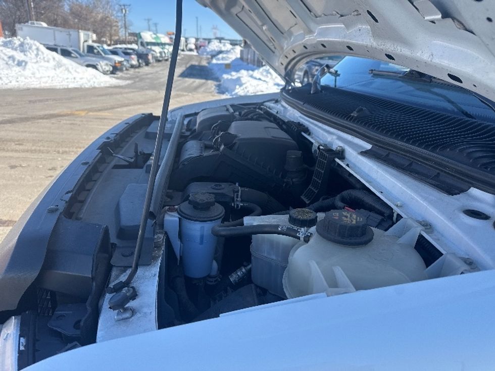 Light Duty Box Truck-Light and Medium Duty Trucks-Ford-2022-E350-Chicopee-MA-94,097\n\t\tmiles-$ 29,750 - Image 23