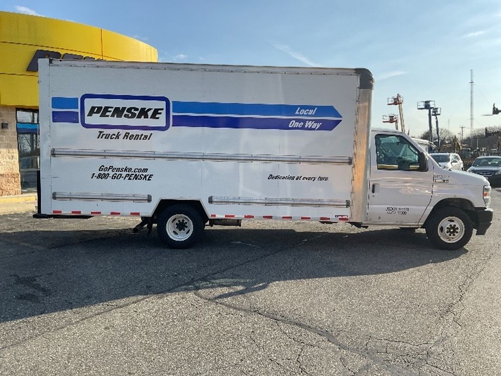 Light Duty Box Truck-Light and Medium Duty Trucks-Ford-2022-E350-Chicopee-MA-94,314\n\t\tmiles-$ 32,000 - Image 15
