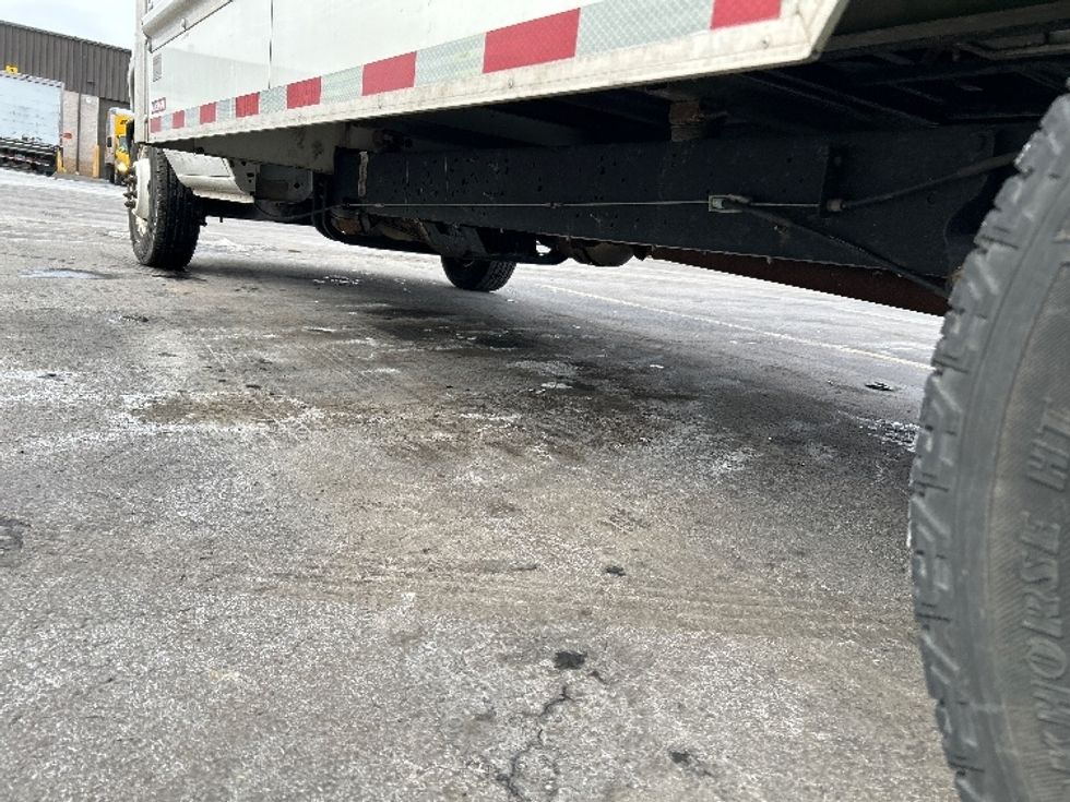 Light Duty Box Truck-Light and Medium Duty Trucks-Ford-2022-E350-Chicopee-MA-95,001\n\t\tmiles-$ 29,750 - Image 5