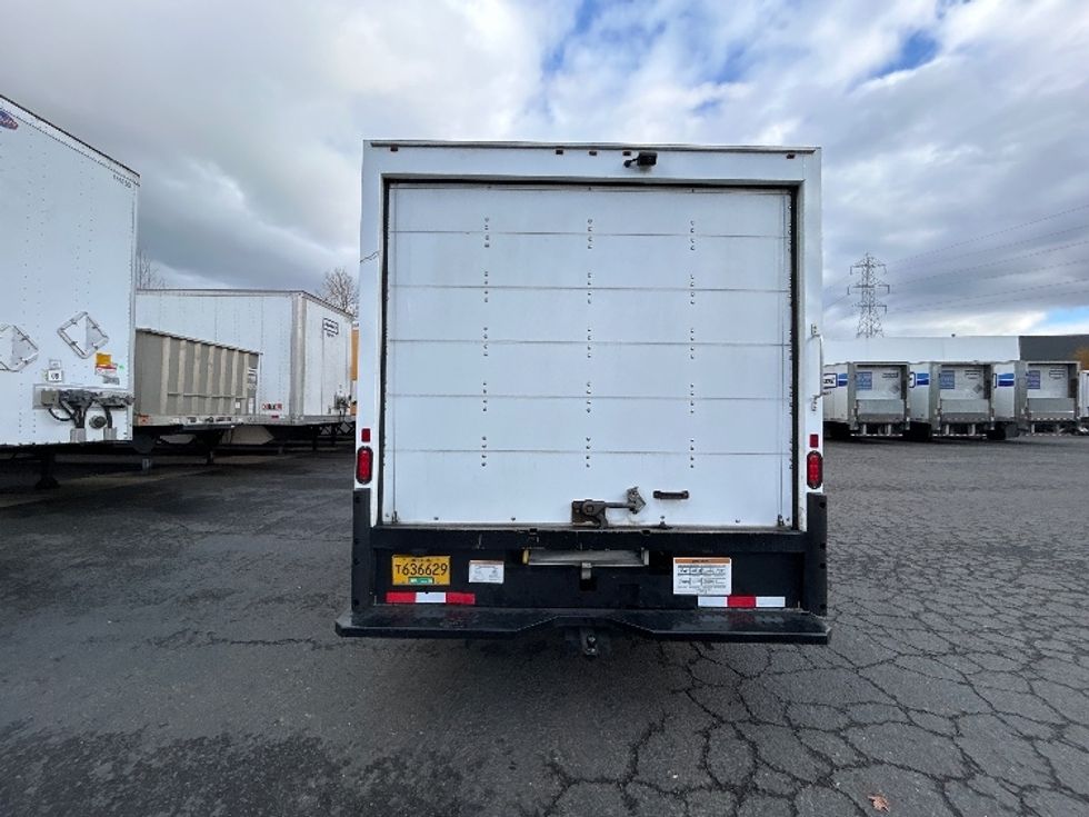 Light Duty Box Truck-Light and Medium Duty Trucks-Ford-2022-E350-Clackamas-OR-69,136\n\t\tmiles-$ 36,500 - Image 6