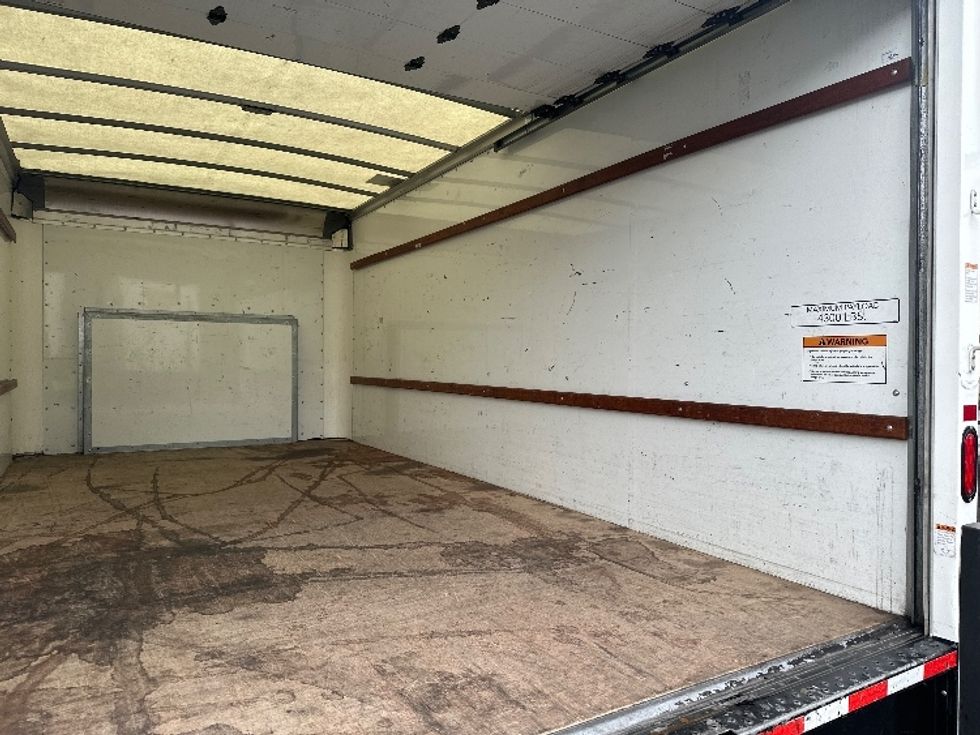 Light Duty Box Truck-Light and Medium Duty Trucks-Ford-2022-E350-Clackamas-OR-73,060\n\t\tmiles-$ 36,000 - Image 11