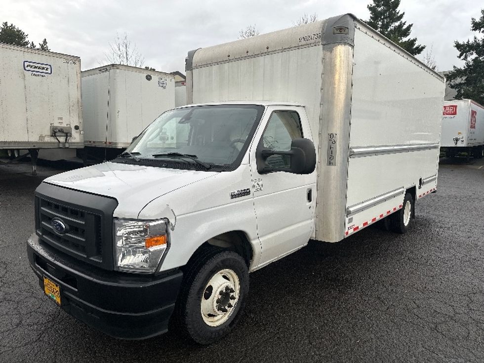 Light Duty Box Truck-Light and Medium Duty Trucks-Ford-2022-E350-Clackamas-OR-73,060\n\t\tmiles-$ 36,000 - Image 3