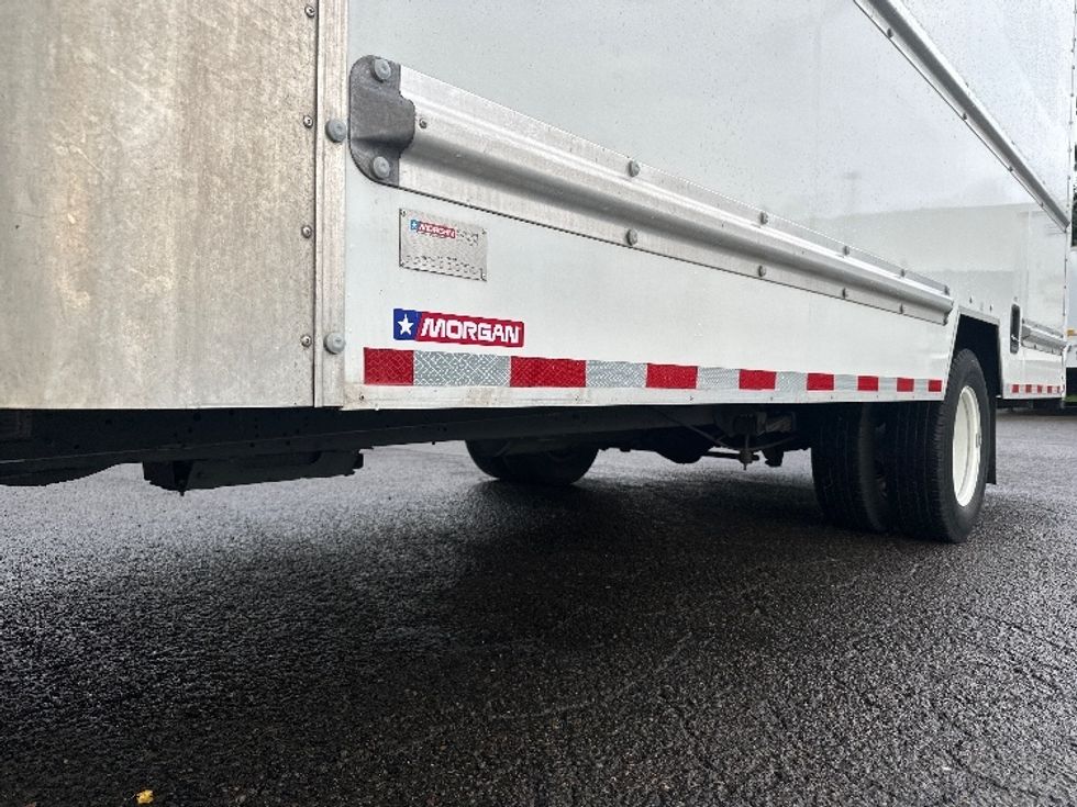 Light Duty Box Truck-Light and Medium Duty Trucks-Ford-2022-E350-Clackamas-OR-73,060\n\t\tmiles-$ 36,000 - Image 5