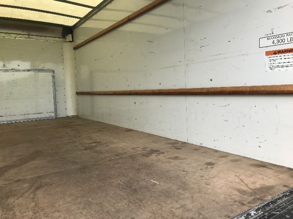 Light Duty Box Truck-Light and Medium Duty Trucks-Ford-2022-E350-Cleona-PA-91,240\n\t\tmiles-$ 26,250 - Image 12