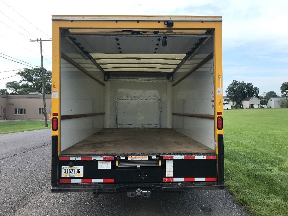 Light Duty Box Truck-Light and Medium Duty Trucks-Ford-2022-E350-Cleona-PA-91,240\n\t\tmiles-$ 26,250 - Image 8