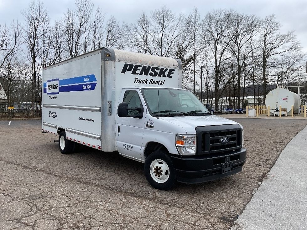Light Duty Box Truck-Light and Medium Duty Trucks-Ford-2022-E350-Cleveland-TN-53,793\n\t\tmiles-$ 43,750 - Image 1