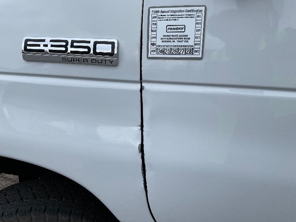 Light Duty Box Truck-Light and Medium Duty Trucks-Ford-2022-E350-Cleveland-TN-53,793\n\t\tmiles-$ 43,750 - Image 20