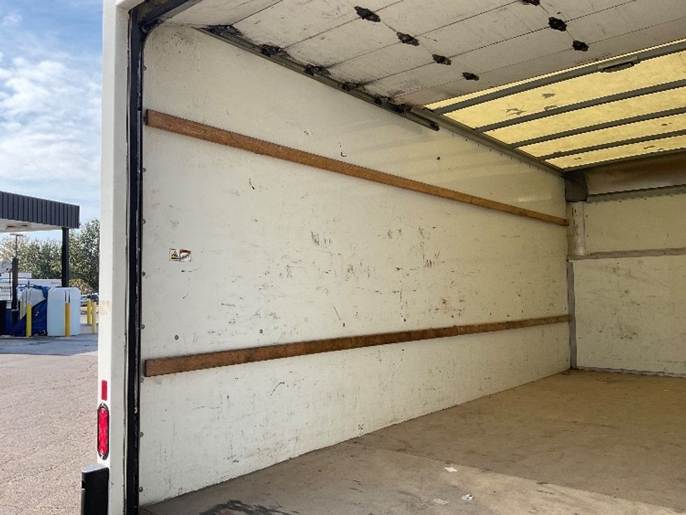 Light Duty Box Truck-Light and Medium Duty Trucks-Ford-2022-E350-Cleveland-TN-77,186\n\t\tmiles-$ 40,750 - Image 9
