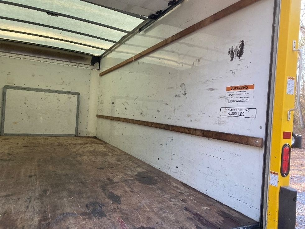 Light Duty Box Truck-Light and Medium Duty Trucks-Ford-2022-E350-Cleveland-TN-95,543\n\t\tmiles-$ 29,750 - Image 11
