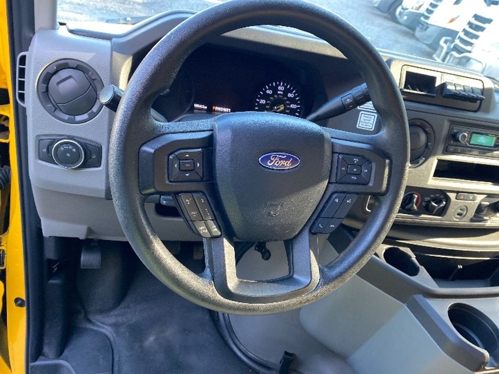 Light Duty Box Truck-Light and Medium Duty Trucks-Ford-2022-E350-Cleveland-TN-95,543\n\t\tmiles-$ 29,750 - Image 16