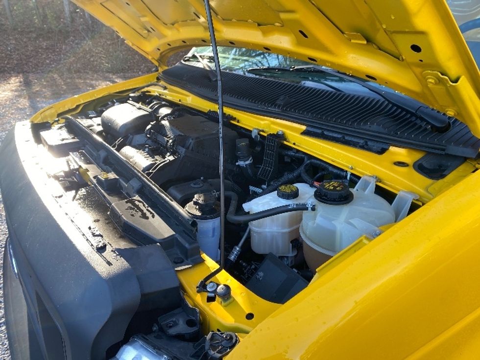 Light Duty Box Truck-Light and Medium Duty Trucks-Ford-2022-E350-Cleveland-TN-95,543\n\t\tmiles-$ 29,750 - Image 22