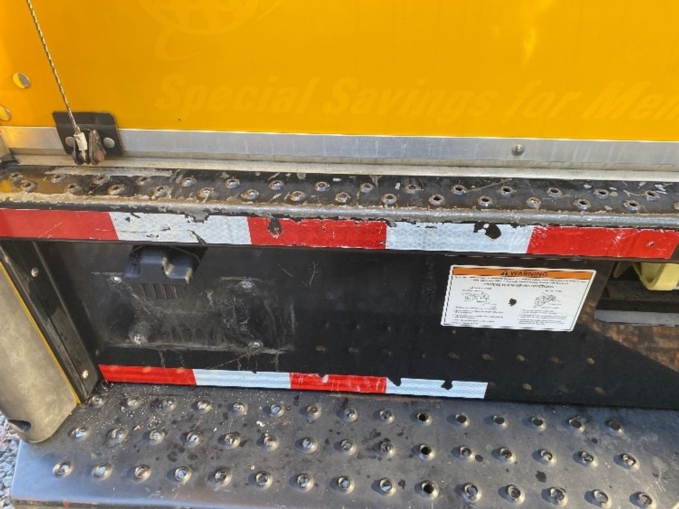 Light Duty Box Truck-Light and Medium Duty Trucks-Ford-2022-E350-Cleveland-TN-95,543\n\t\tmiles-$ 29,750 - Image 28