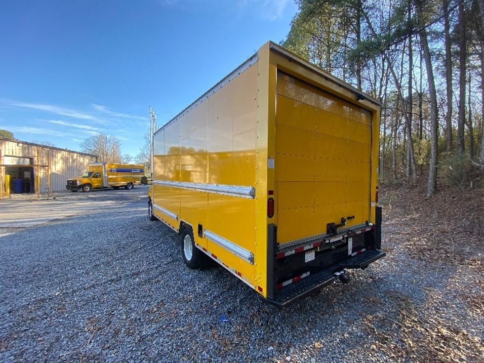 Light Duty Box Truck-Light and Medium Duty Trucks-Ford-2022-E350-Cleveland-TN-95,543\n\t\tmiles-$ 29,750 - Image 5