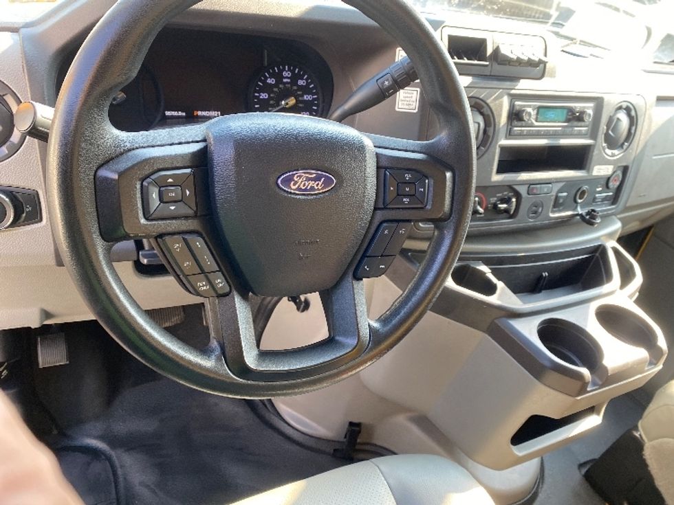 Light Duty Box Truck-Light and Medium Duty Trucks-Ford-2022-E350-Cleveland-TN-98,769\n\t\tmiles-$ 29,250 - Image 16