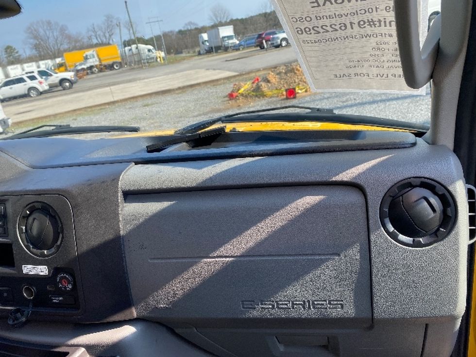 Light Duty Box Truck-Light and Medium Duty Trucks-Ford-2022-E350-Cleveland-TN-98,769\n\t\tmiles-$ 29,250 - Image 19
