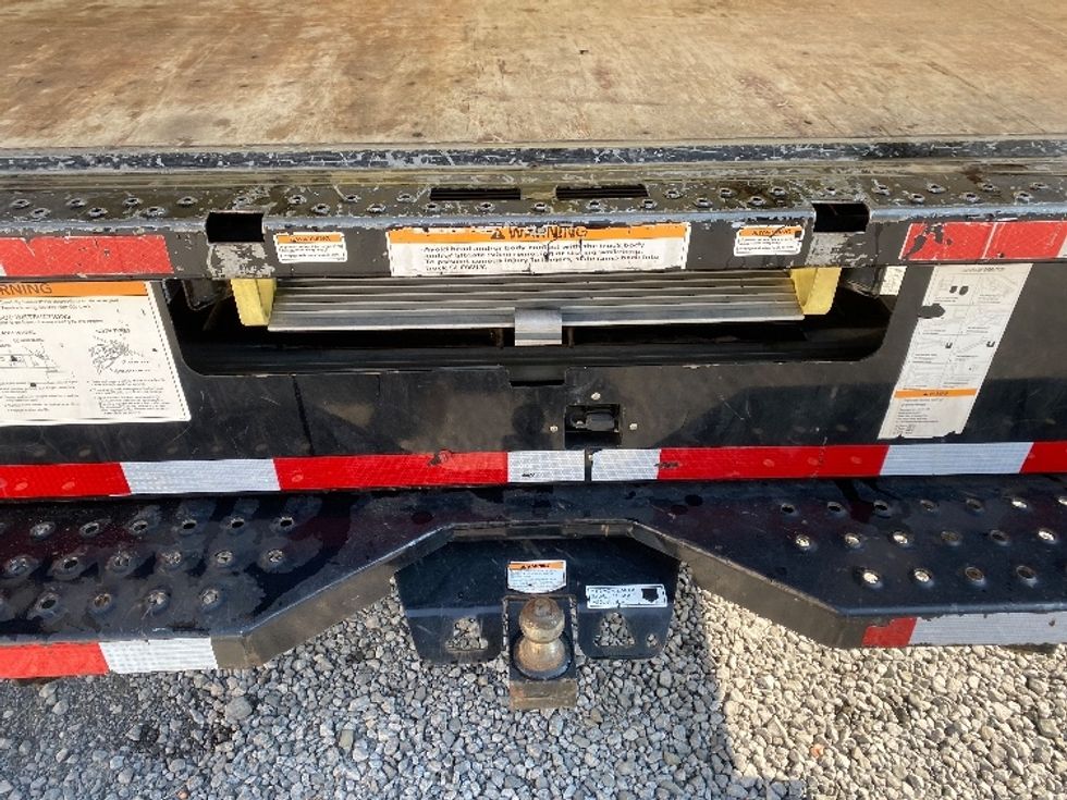 Light Duty Box Truck-Light and Medium Duty Trucks-Ford-2022-E350-Cleveland-TN-98,769\n\t\tmiles-$ 29,250 - Image 9
