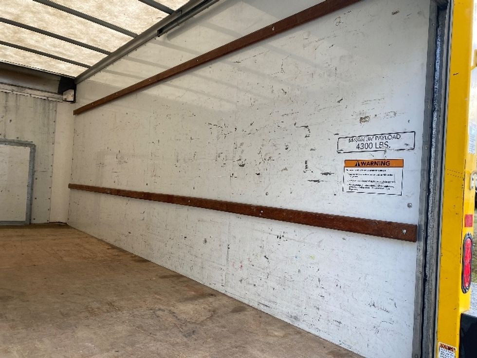 Light Duty Box Truck-Light and Medium Duty Trucks-Ford-2022-E350-Cleveland-TN-99,755\n\t\tmiles-$ 29,250 - Image 11